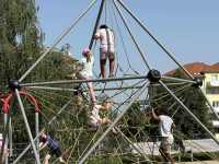 received_1678331886452207