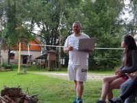 Vašek a jeho kázání v exteriéru