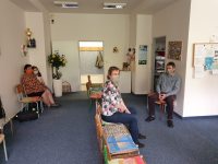 Bohoslužby s odstupem